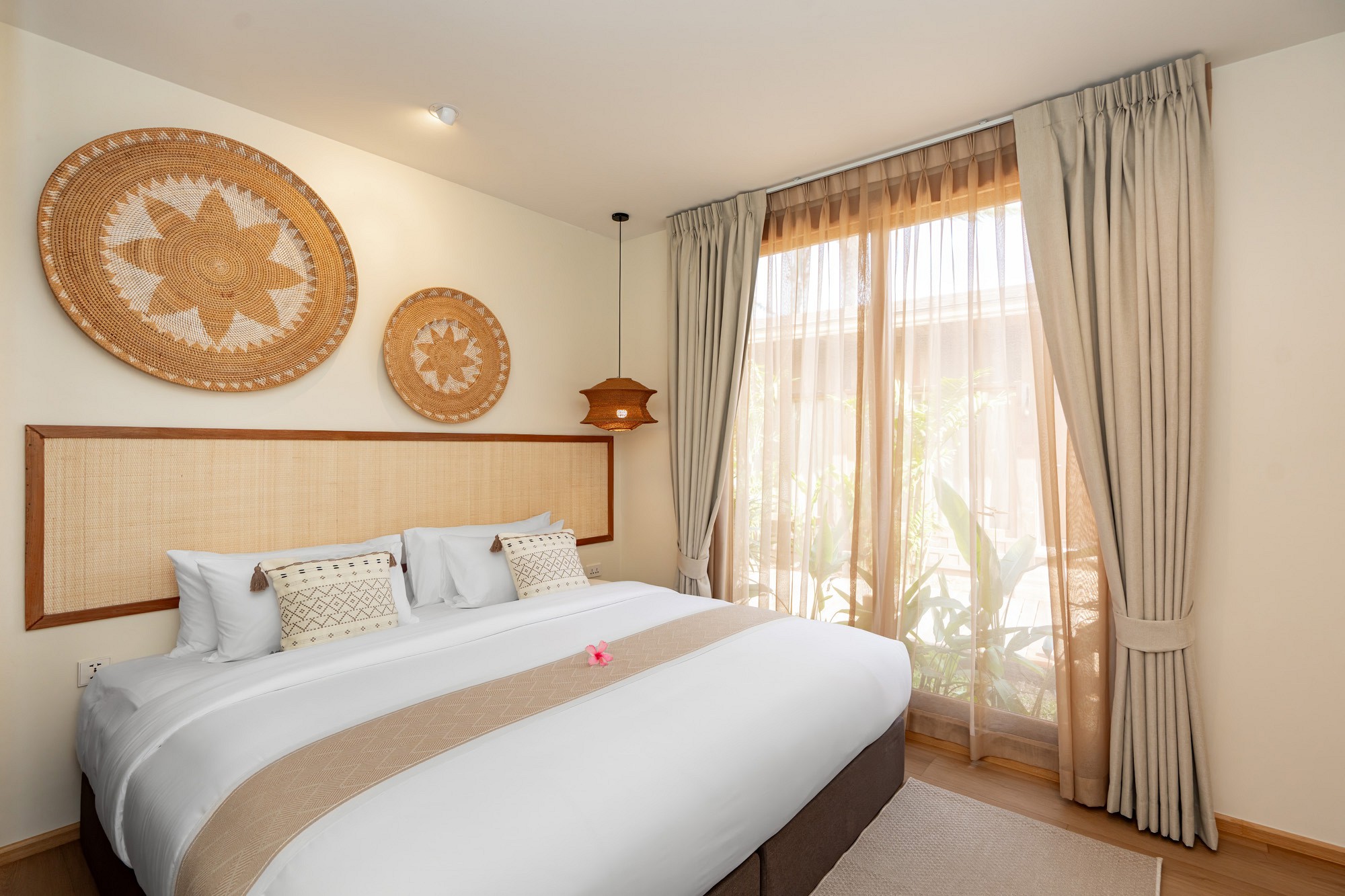 Luxury Two Bed Room With Jacuzzi